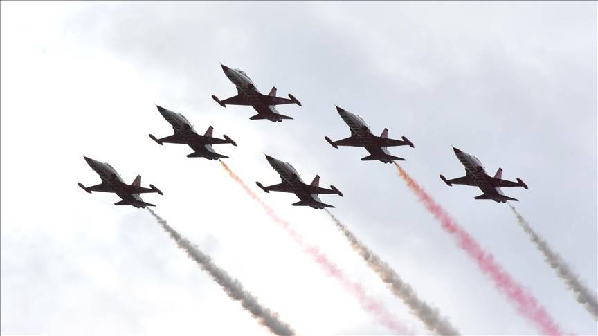 29 Ekim’de gökyüzü kırmızı beyaza boyanacak! SOLOTÜRK ve Türk Yıldızları gösteri uçuşu programı belli oldu 3